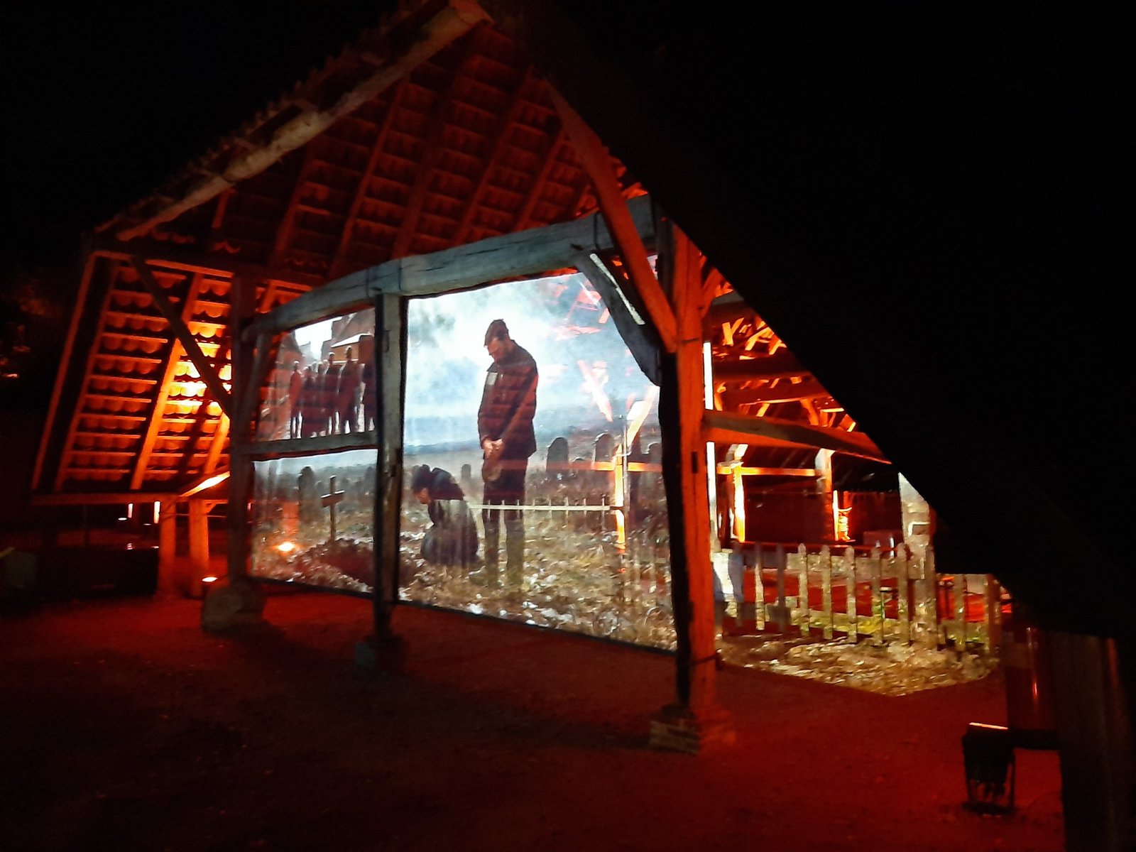 Kindersterfte werd ook uitgelegd tijdens deze lichtshow.