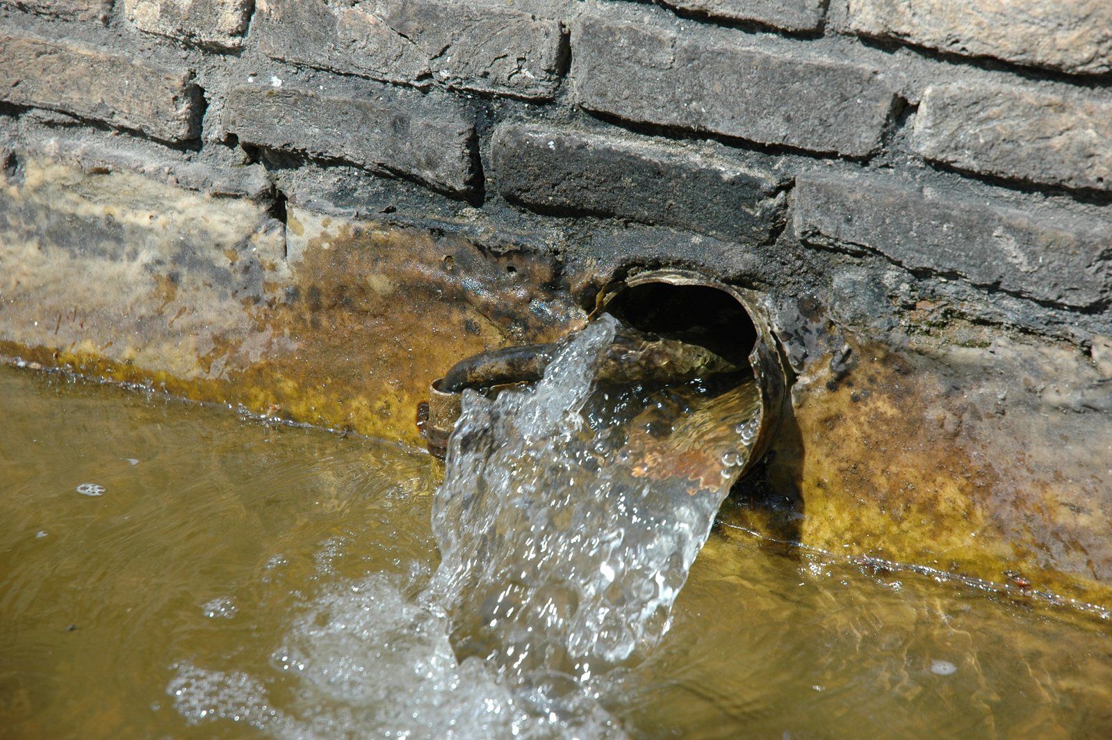 Uitstroomopening Kikkerkoningfontein