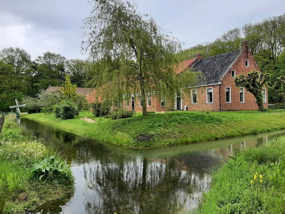 Foto uit Regenachtige dag in Arnhem