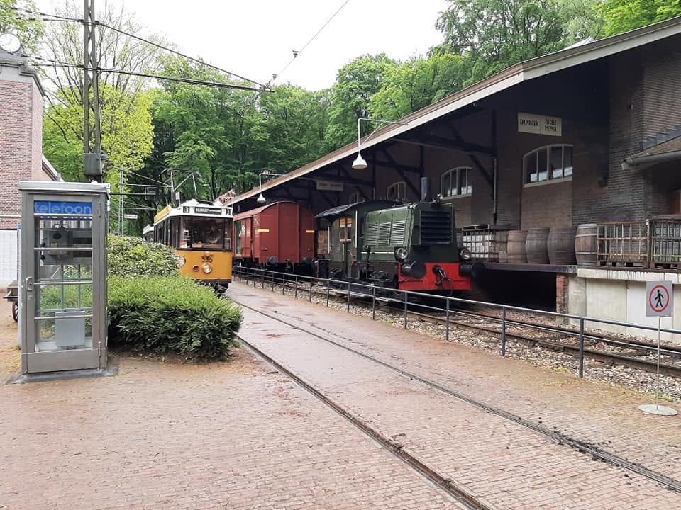 De historische vierasser tram uit Rotterdam.