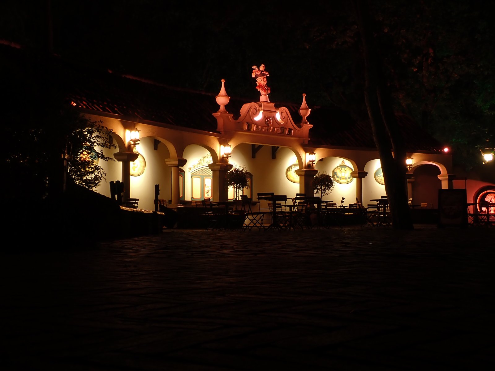 Inmiddels was het park al een tijdje gesloten. Helaas geen stroopwafels meer te verkrijgen.