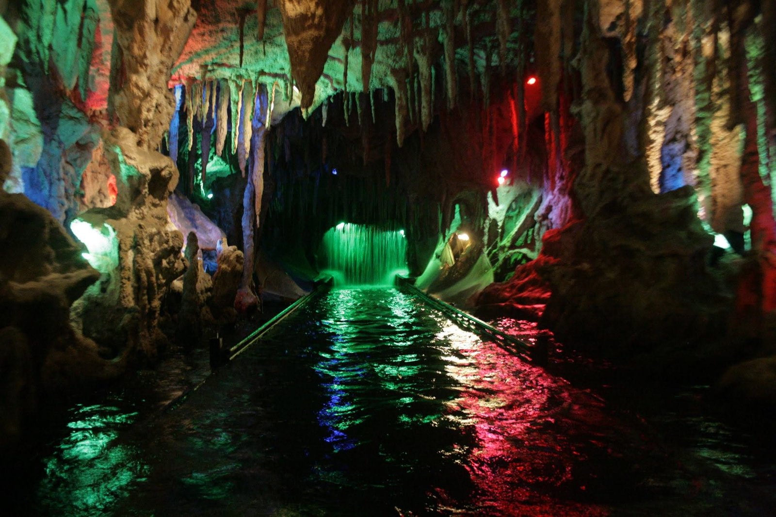 De darkride Hollywood Tour, inmiddels verwijderd.