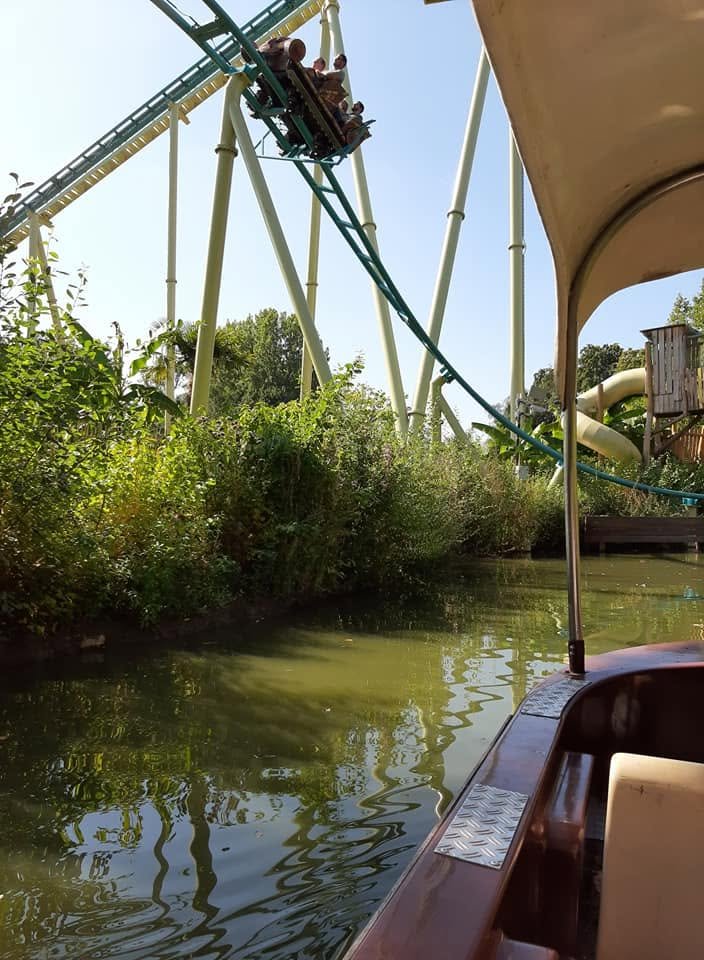 Zicht vanuit de inmiddels afgebroken attractie Gold River Adventure.