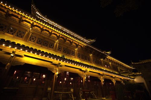 The Middle Kingdom in het donker.